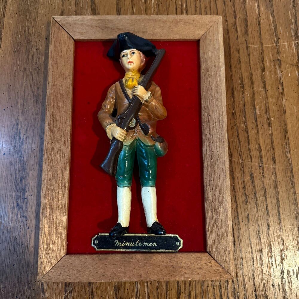 Vintage Royal Sealy Japan Minutemen Wall Plaque Framed Ceramic Colonial Soldier